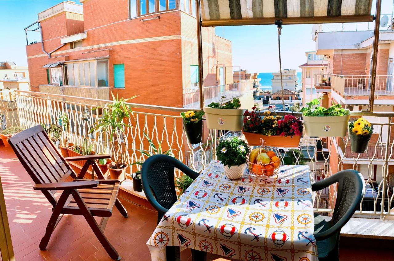 Penthouse Salus Sea View Terrace Apartment Lido di Ostia Bagian luar foto