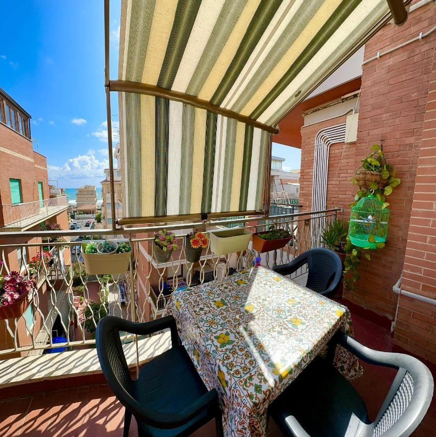 Penthouse Salus Sea View Terrace Apartment Lido di Ostia Bagian luar foto