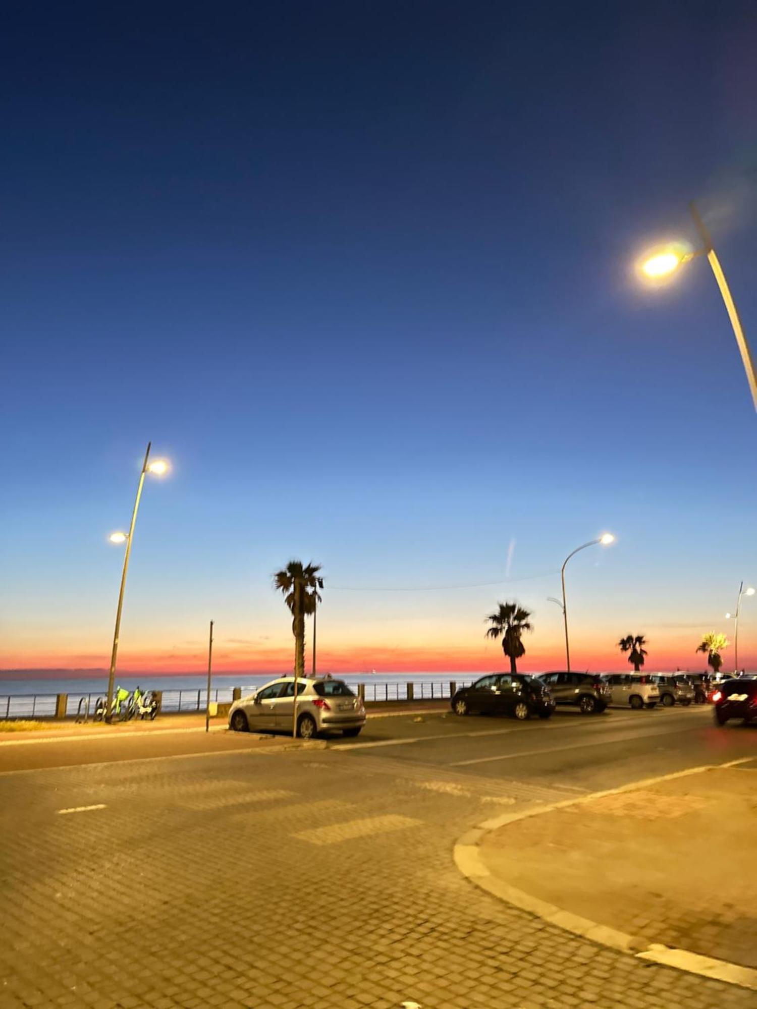 Penthouse Salus Sea View Terrace Apartment Lido di Ostia Bagian luar foto